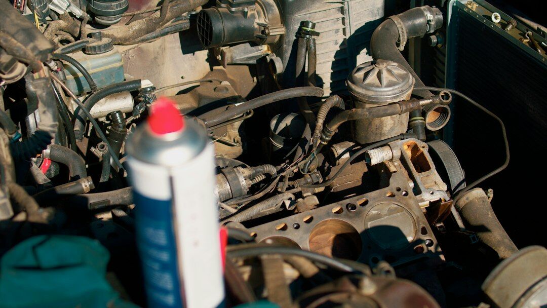 car battery cleaning